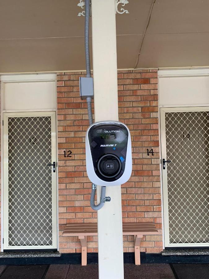 Glen Innes Motel エクステリア 写真