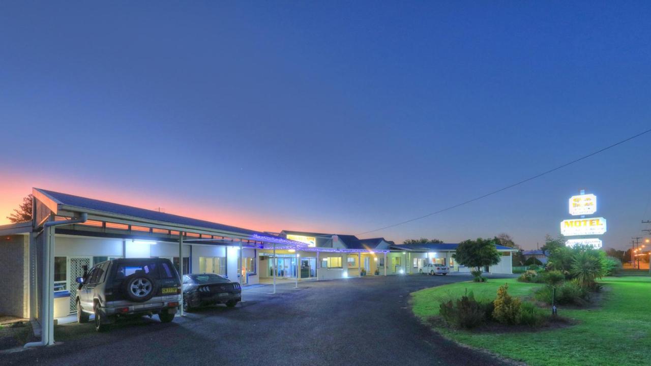 Glen Innes Motel エクステリア 写真